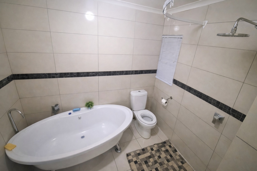 2 Bedroom Property for Sale in Safari Gardens North West